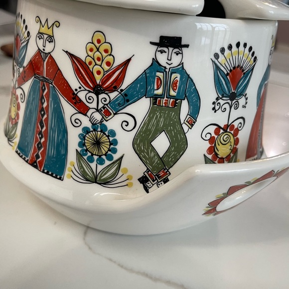 FIGGJO NORWAY SAGA MODERN  SOUP TUREEN WITH LADLE SILKSCREEN NORSKE FOLK - Picture 5 of 8